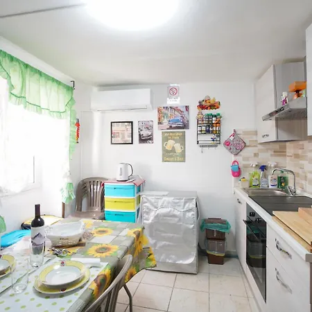1 Bedroom Lovely In Nyaraló San Cristoforo