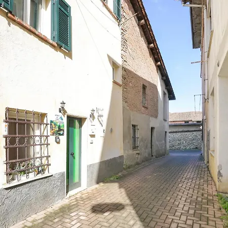 1 Bedroom Lovely In Nyaraló *