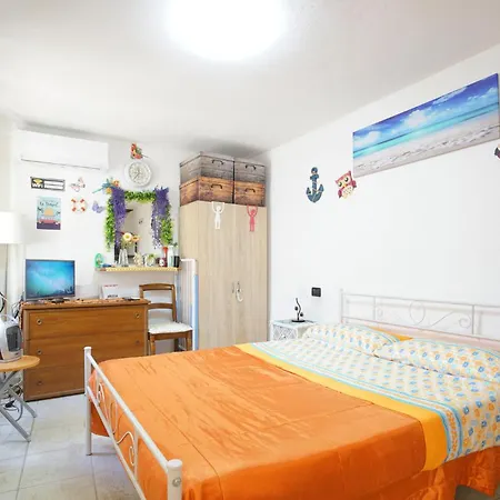 Nyaraló 1 Bedroom Lovely In